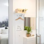 Residenz - Waldspaziergang - Terrasse - Sauna - Parkplatz Apartamento