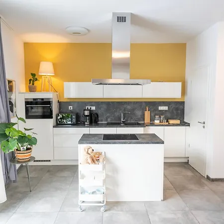 Residenz - Waldspaziergang - Terrasse - Sauna - Parkplatz *