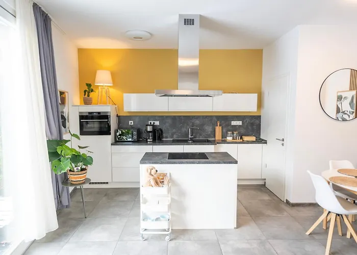 Residenz - Waldspaziergang - Terrasse - Sauna - Parkplatz *